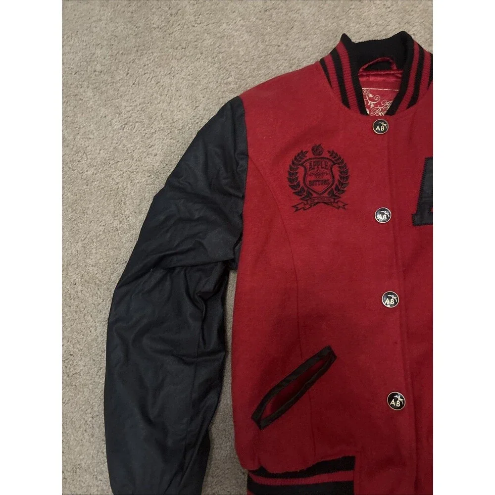 LOFT akcess varsity